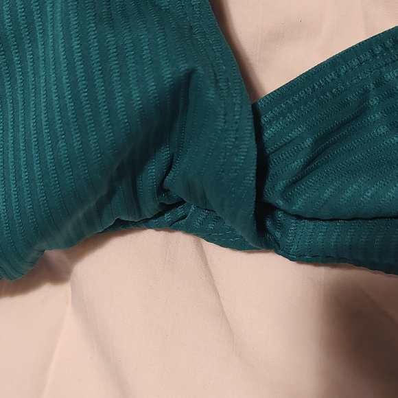 Time and Tru Green Ribbed Open Attached Top and Bottom Swimsuit - Picture 4 of 7